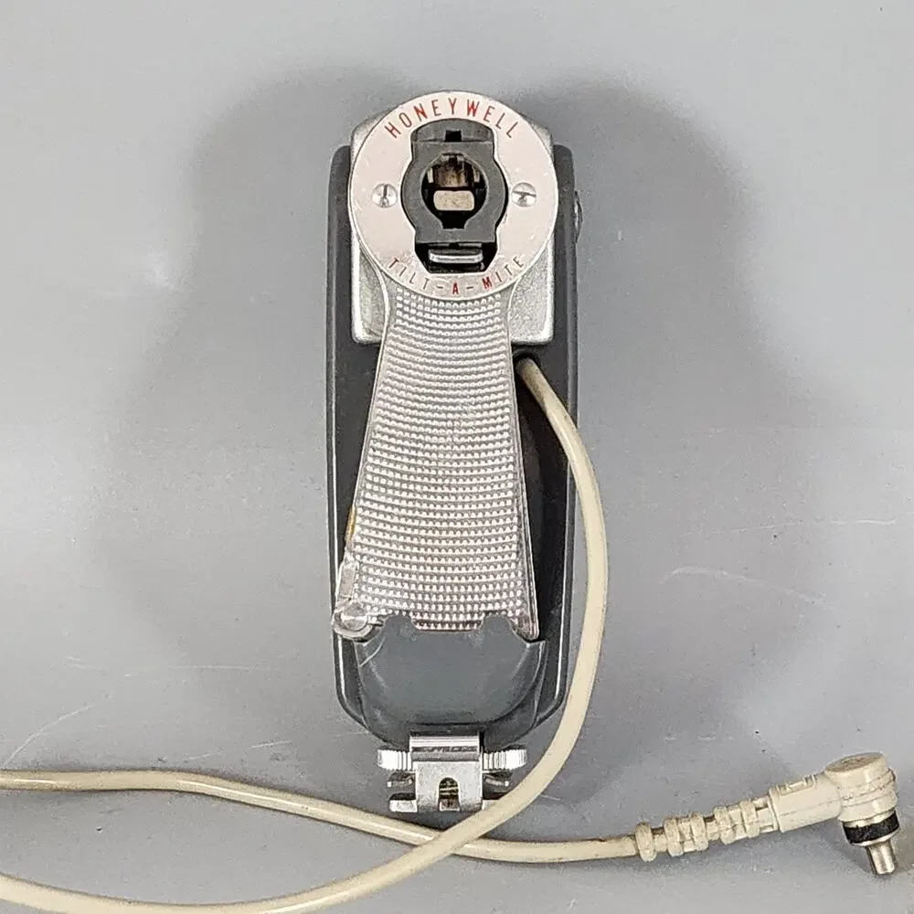 Honeywell Tilt-A-Mite Camera Flash Unit Collapsible Fan - Untested